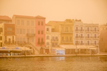 Ο καιρός αγριεύει ξανά: Παράταση στην κακοκαιρία – Θα «εξαφανιστούν» από την σκόνη Κρήτη, Κυκλάδες, Δωδεκάνησα