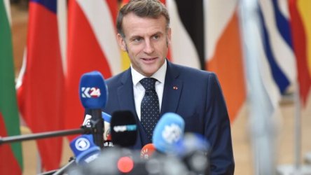 Μακρόν προς Τραμπ: Τα σχόλια για το χαστούκι “δεν είναι αντάξια αυτού του επιπέδου” (Βίντεο)