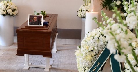 Βασίλης Γκούμας: Στην τελευταία του κατοικία ο «αυτοκράτορας» του ελληνικού μπάσκετ