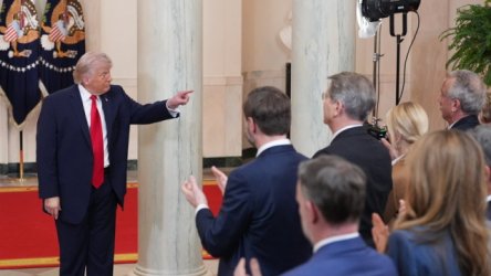 Τραμπ: Δεν ξέρω πώς θα αντιδράσω αν βλάψουν τον Αμερικανό πιλότο που καταρρίφθηκε πάνω από το Ιράν