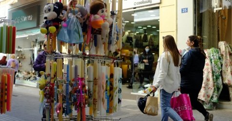 «Πονοκέφαλος» για τους νονούς το πασχαλινό «πακέτο» για το βαφτιστήρι – Πόσο κοστίζουν αυγά και λαμπάδες