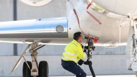 Iταλία: Προβλήματα στον ανεφοδιασμό στα αεροδρόμια – Περιορίζονται τα διαθέσιμα καύσιμα