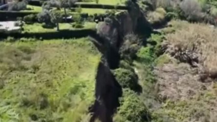 Ιταλία: Τεράστια κατολίσθηση με μέτωπο τεσσάρων χιλιομέτρων “έκοψε στα δύο” τη χώρα (Βίντεο)