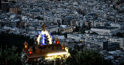 Πάσχα στην Αθήνα: Οι καλύτερες εκκλησίες για τον Επιτάφιο