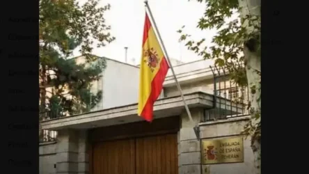 Επίθεση του Ισραήλ στην Ισπανία που ανοίγει πρεσβεία στην Τεχεράνη: “Χωρίς ντροπή πηγαίνει χέρι-χέρι με το Ιράν”