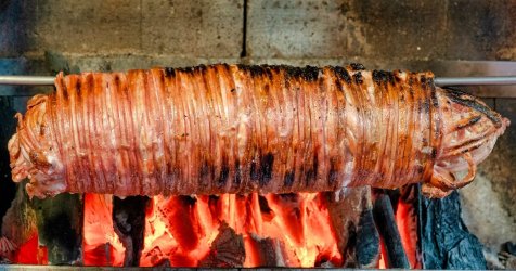 Η προσθήκη που θα «απογειώσει» τη γεύση στο κοκορέτσι