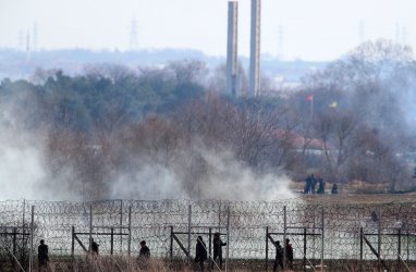 «Σοκαριστικές αποκαλύψεις του BBC: Η Ελλάδα προσλαμβάνει ‘μισθοφόρους’ μετανάστες για παράνομες επαναπροωθήσεις στον Έβρο»