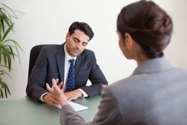 ΠΑΣΟΚ: “Γαλάζιο κράτος” με ρεκόρ διορισμών μετακλητών στο Δημόσιο