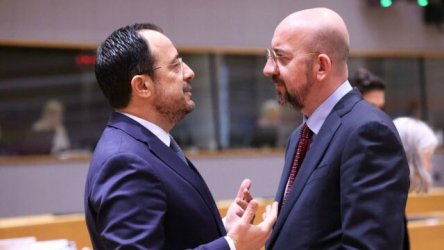 “Καρφί” Χριστοδουλίδη σε Σαρλ Μισέλ: “Να σου θυμίσω ότι η Τουρκία εισέβαλε στην Κύπρο το 1974 και εξακολουθεί να καταλαμβάνει ευρωπαϊκή επικράτεια”