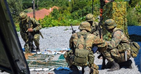 Θητεία: Αναβολή στράτευσης σε γιατρούς που κάνουν ειδικότητα