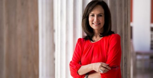 Διαμαντοπούλου: «Η Ευρώπη μερώνει το τέρας της ακροδεξιάς, όταν αυτό έρχεται στην κυβέρνηση»