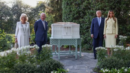 Ο σύντομος διάλογος Τραμπ και βασιλιά Καρόλου στον Λευκό Οίκο για τους πυροβολισμούς και τον Πούτιν – “Θα προτιμούσα να μη στεκόμαστε εδώ πολλή ώρα” (Εικόνες & Βίντεο)