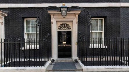 Βρετανία: Αντίποινα στη Ρωσία μετά την απέλαση διπλωμάτη της πρεσβείας στη Μόσχα