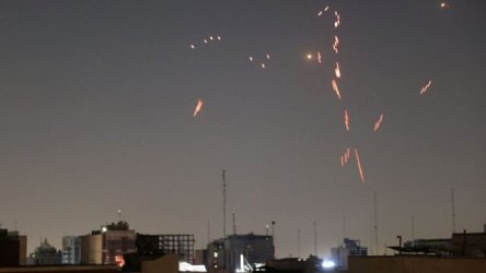 Ιράν: Ενεργοποιήθηκαν συστήματα αντιαεροπορικής άμυνας στην Τεχεράνη