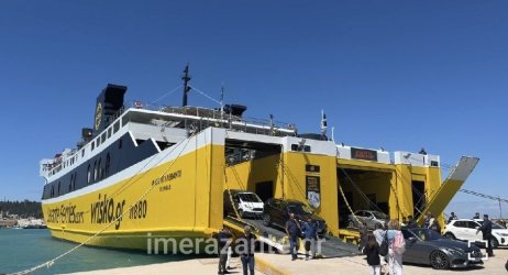 Ζάκυνθος: Πλοίο με 670 επιβάτες προσέκρουσε στο λιμάνι λόγω ισχυρών ανέμων