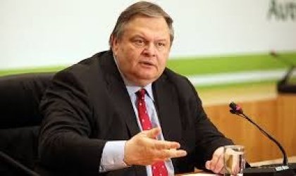 Βενιζέλος: Ο ανταγωνισμός στην ΤΝ αναδεικνύει ως επίδικο αντικείμενο τη φιλελεύθερη δημοκρατία