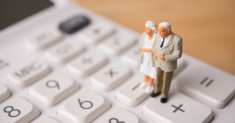 Το παράδοξο με την αγορά εργασίας και τις συνταξιοδοτήσεις