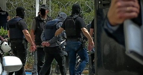 Greek Mafia: Ποινική δίωξη για εννέα κακουργήματα κατά των συλληφθέντων για τη δολοφονία Μοσχούρη