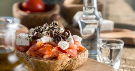 Το Taste Atlas αποθεώνει ελληνικό νησί – Ένας κορυφαίος γαστρονομικός προορισμός