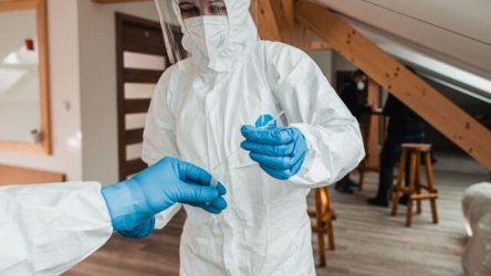 Χανταϊός: Υπό επιτήρηση τέσσερα άτομα στην Ιταλία που ήρθαν σε επαφή με κρούσμα – Γυναίκα τέθηκε σε καραντίνα (Βίντεο)
