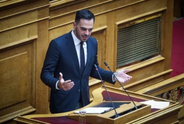 ΠΑΣΟΚ για Τουρισμό: Αντί για στρατηγική ανάπτυξης, φέρνουν οριζόντιους περιορισμούς και αβεβαιότητα
