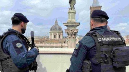 Νάπολη: Διεφθαρμένοι αστυνομικοί πουλούσαν προσωπικά δεδομένα ποδοσφαιριστών, ηθοποιών και τραγουδιστών