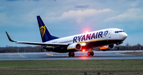 Πόλεμος Ryanair – Fraport πάνω από την Ελλάδα: «Καταστροφική διαχείριση, η κυβέρνηση να σπάσει το μονοπώλιο»