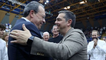 Ο Τσίπρας γκρεμίζει και …ξαναχτίζει την Κεντροαριστερά