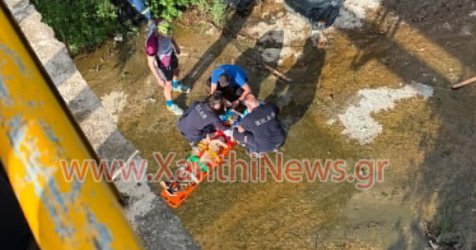 Συναγερμός στην Ξάνθη: 17χρονη έπεσε από πεζογέφυρα