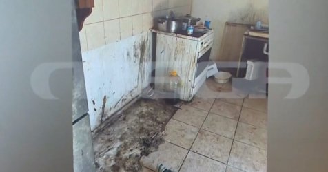 Άγιοι Ανάργυροι: «Είχα απλά να καθαρίσω δύο μέρες» είπε η μητέρα των τριών παιδιών για το σπίτι τρώγλη