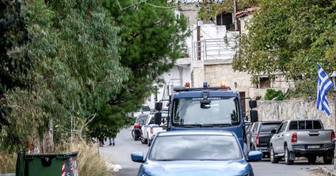 Τεράστια επιχείρηση της ΕΛΑΣ στην Κρήτη για ναρκωτικά και ΟΠΕΚΕΠΕ: 200 αστυνομικοί ερευνούν σπίτια και ποιμνιοστάσια