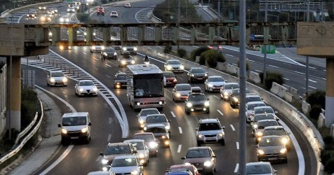 Κίνηση τώρα: Μεγάλες καθυστερήσεις σε Κηφισό και Αττική Οδό