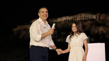 Τι γράφουν τα διεθνή ΜΜΕ για την Ελληνική Αριστερή Συμπαράταξη του Αλέξη Τσίπρα: “Το comeback ενός λαϊκιστή”