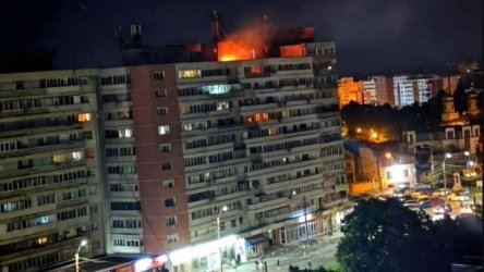 Συναγερμός στη Ρουμανία: Ρωσικό drone χτυπά πολυκατοικία, δύο τραυματίες (Βίντεο)