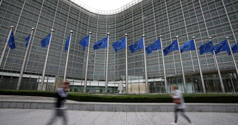 Στο στόχαστρο της Κομισιόν η Ελλάδα για την καταπολέμηση του μαύρου χρήματος