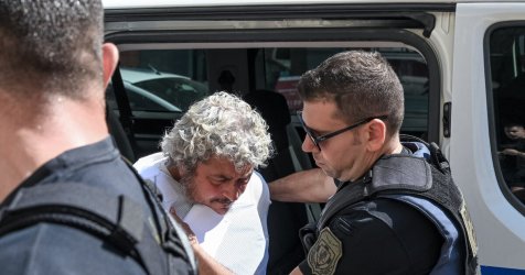 Τζέιμς Δαλαμάγκας: Το «οχυρό» στο Αίγιο, η διπλή ζωή πίσω από τους ψηλούς μαντρότοιχους και τα δεκάδες σκυλιά