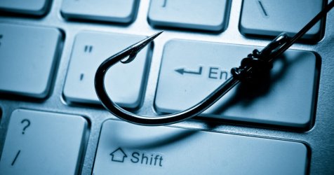 Παρήγγειλαν tablet και παρέλαβαν… παντόφλες: Πώς δρούσαν τα «μαϊμού» e-shops σε TikTok και Instagram