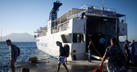 «Έφυγε» ο Γιάννης Σκοπελίτης, ο καπετάνιος-θρύλος των Μικρών Κυκλάδων