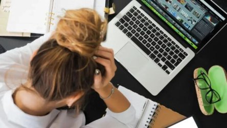 Ιταλία: Γονείς μηνύουν Meta και TikTok για τον θάνατο της 12χρονης κόρης τους – Οι πληροφορίες που έψαχνε για την κατάθλιψη και ο ρόλος του αλγόριθμου