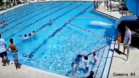 Φλόριντα: Στέλεχος της ICE έσωσε 6χρονο κοριτσάκι από πνιγμό σε πισίνα (Bίντεο)