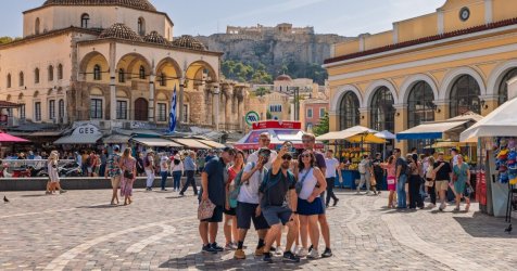 Τουρισμός: Εκτόξευση 36,9% στις εισπράξεις 4μηνου – Πάνω από 1 δισ. ευρώ τα έσοδα τον Απρίλιο