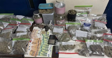 Νέα Χαλκηδόνα: Χρησιμοποιούσαν συνεργείο ως «καβάτζα» για ναρκωτικά – Χειροπέδες σε δύο άνδρες