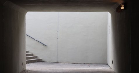 Τρόμος στις υπόγειες διαβάσεις γύρω από το Πάντειο: Συνελήφθη 25χρονος επιδειξίας