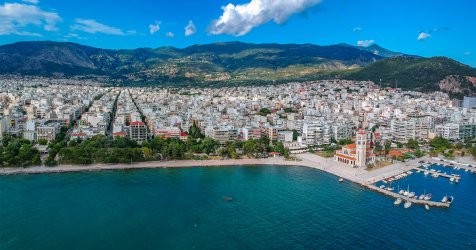 Νέα εξέλιξη στο Βόλο: Εντοπίστηκαν 275.000 από τις 370.000 που άρπαξαν από τον 13χρονο – Πού τα είχαν κρύψει