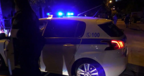 Καλλιθέα: Ο 17χρονος έπεσε νεκρός από μαχαιριά στον θώρακα – «Τους είδαμε να τρέχουν και το παιδί μέσα στα αίματα»