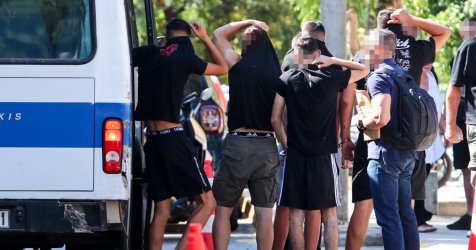 Δολοφονία 15χρονου στην Καλλιθέα: Μια μαχαιριά εν ψυχρώ κάτω από την καρδιά – Δεν προηγήθηκε πάλη