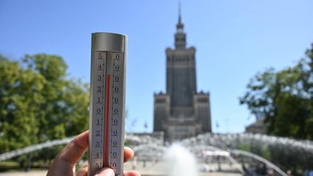 Καύσωνας στην Ευρώπη: Σπάνε τα ρεκόρ ζέστης, στο “κόκκινο” ο υδράργυρος με 40άρια – Νεκρό 6χρονο αγόρι σε λίμνη στη Γερμανία, 74 οι θάνατοι από πνιγμούς στη Γαλλία (Εικόνες & Βίντεο)