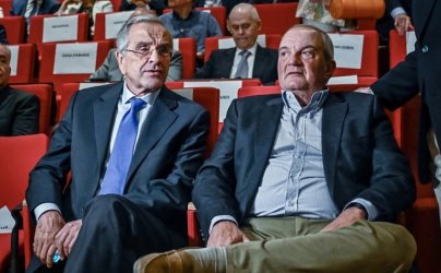 Το σχέδιο του Μαξίμου για να αποτρέψει ένα μέτωπο Καραμανλή-Σαμαρά