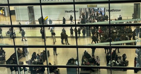Τα αεροπορικά καύσιμα πέφτουν, οι τιμές εισιτηρίων συνεχίζουν τις «υψηλές πτήσεις»