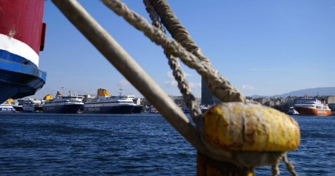 Καταστροφή στο λιμάνι της Ραφήνας: Δένουν κάβους τα πλοία την Παρασκευή!